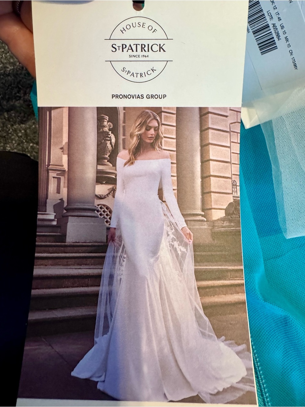 Pronovias White Off-Shoulder Lace Wedding Gown